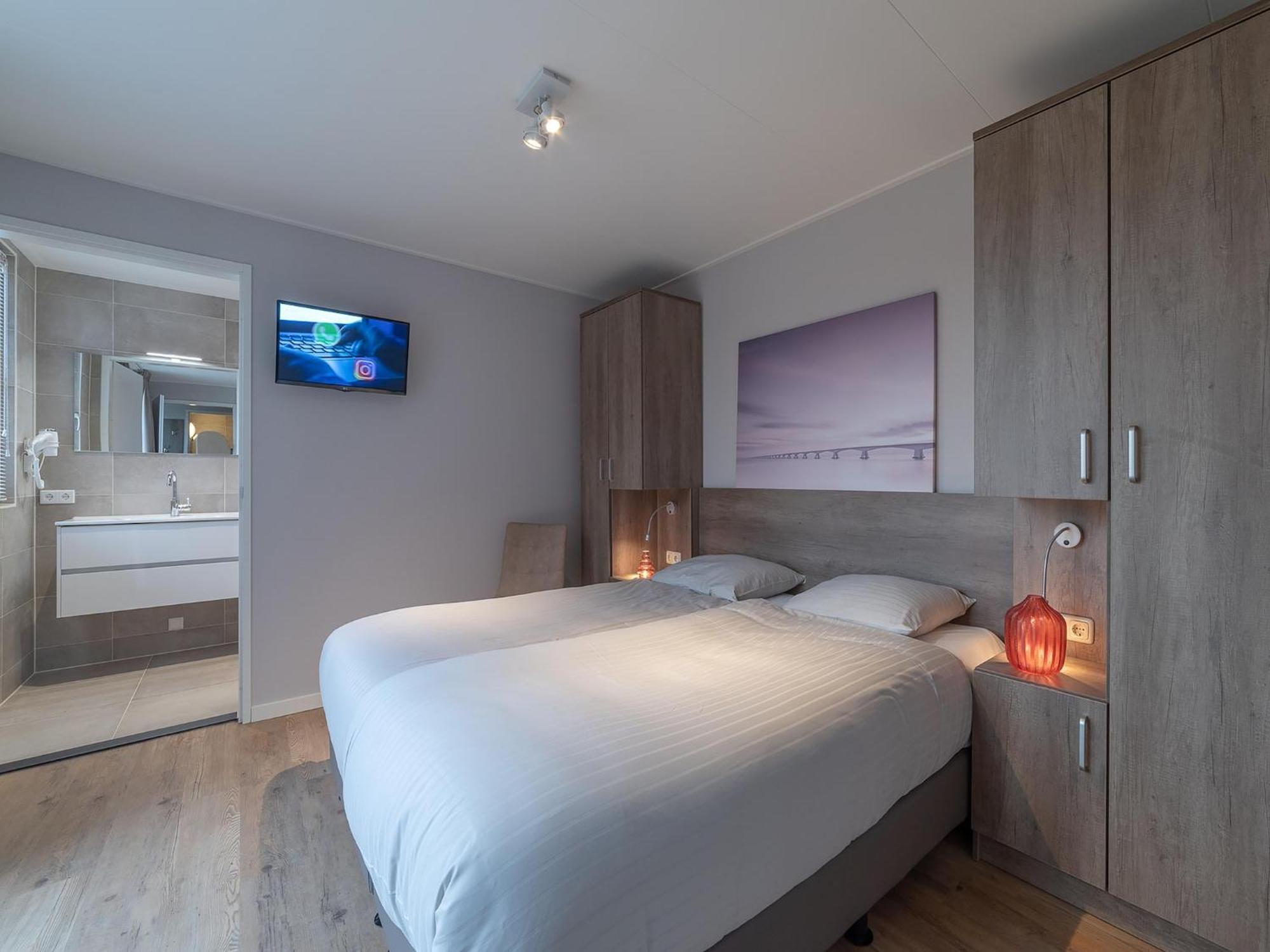 Lovely With A Luxurious Outdoor Sauna Vakantiehuis *