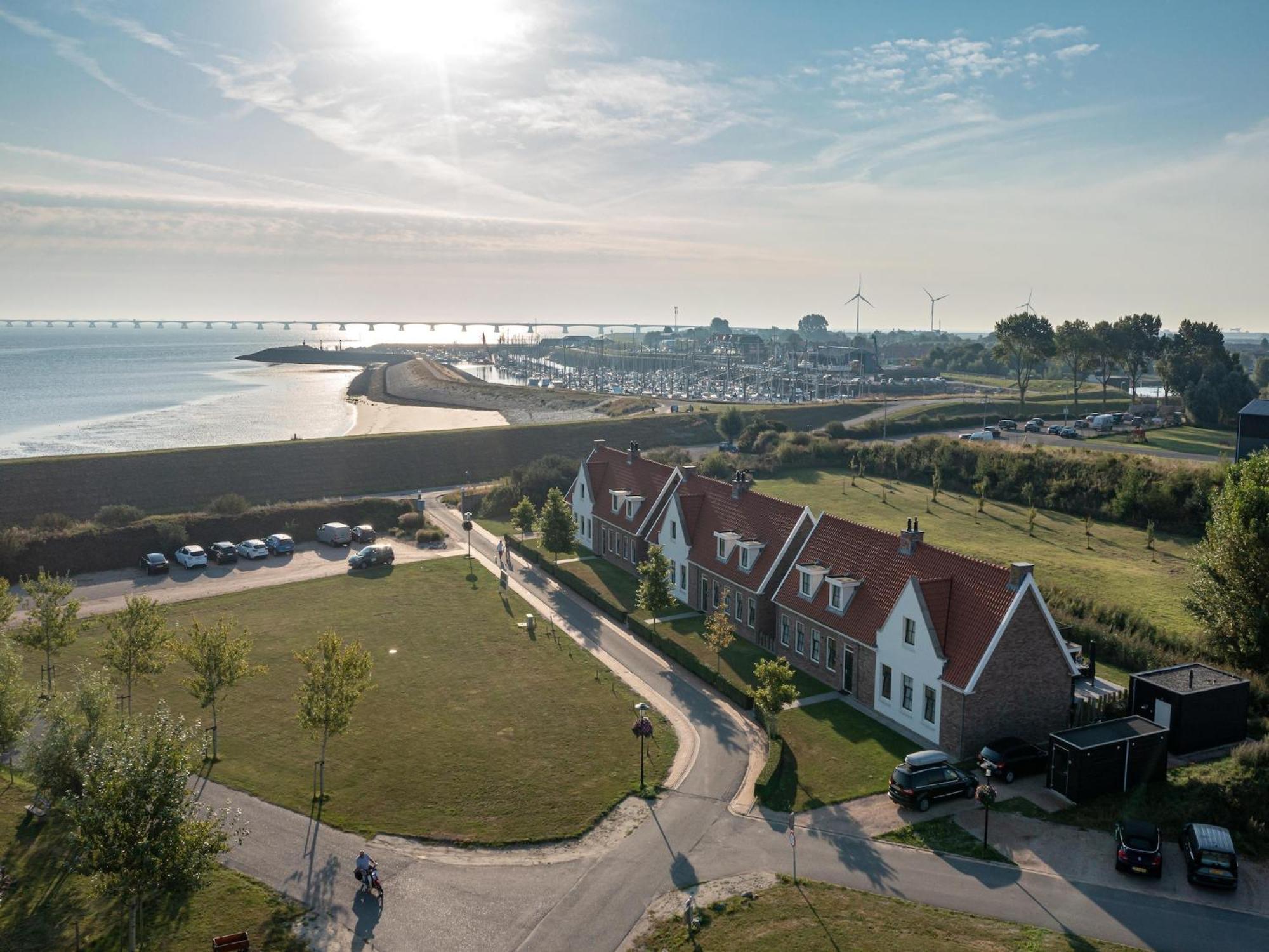 Lovely With A Luxurious Outdoor Sauna * Colijnsplaat