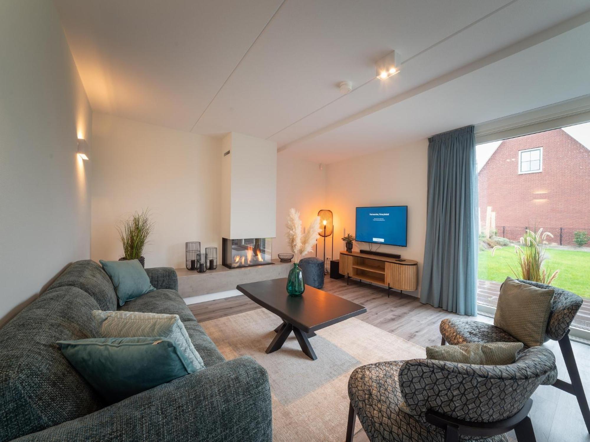 Vakantiehuis Lovely With A Luxurious Outdoor Sauna *